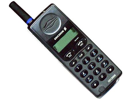 Телефон 1995 года. Sony Ericsson gh388. Эриксон 1995. Sony Ericsson 1995. Мобильный телефон Эриксон 388.