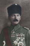 220px-Mustafa_Kemal_November_1918.png