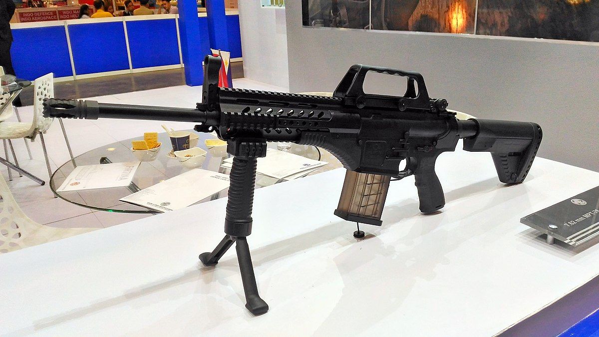 1200px-MPT-76_Assault_Rifle.jpg
