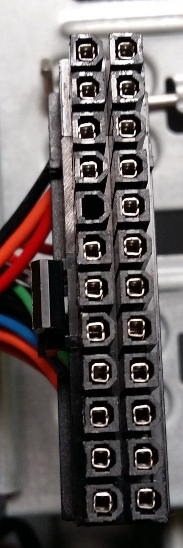 20+4 pin ATX güç kablosu.jpg