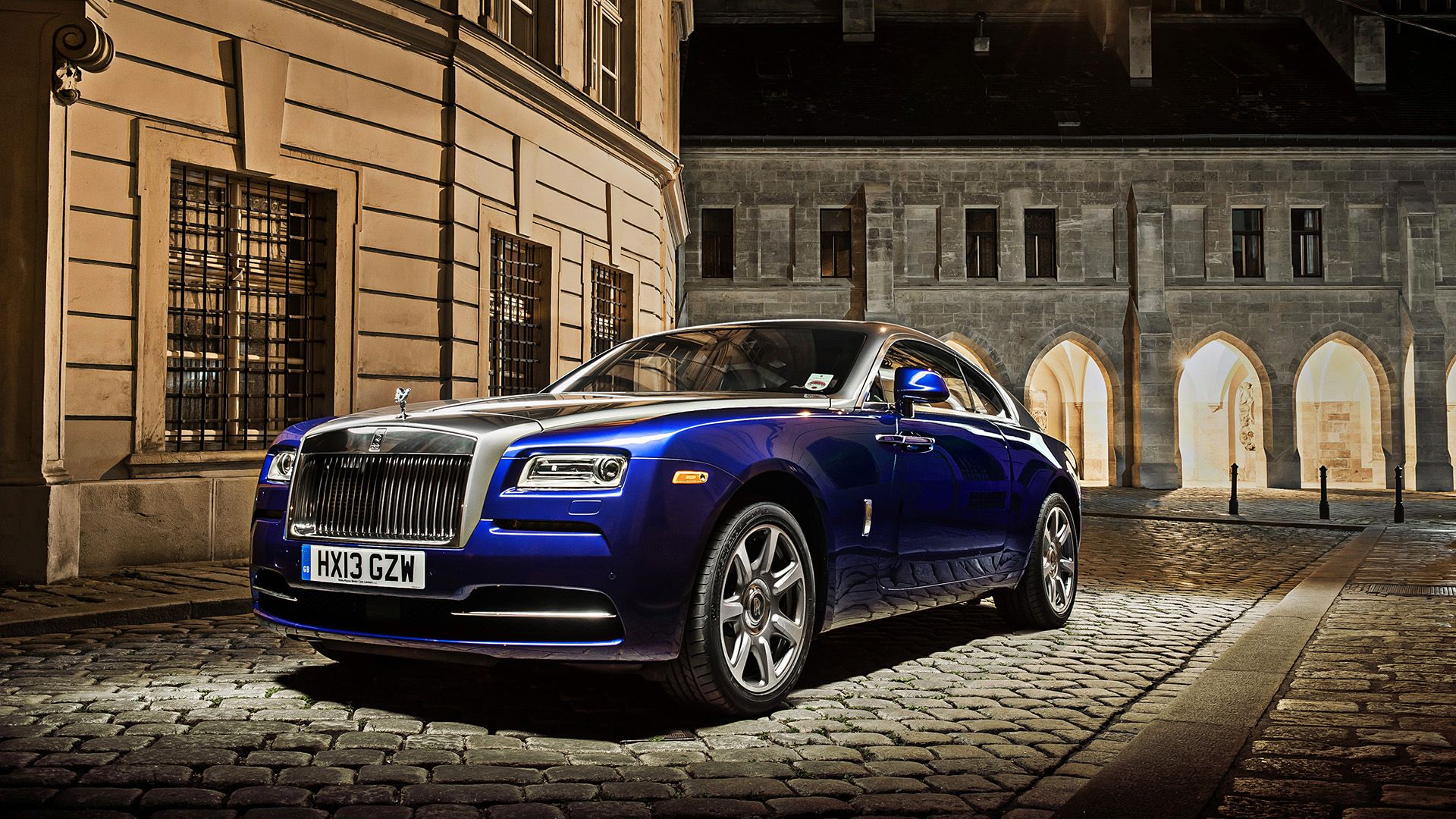 2014-Rolls-Royce-Wraith-V5-1080.jpg