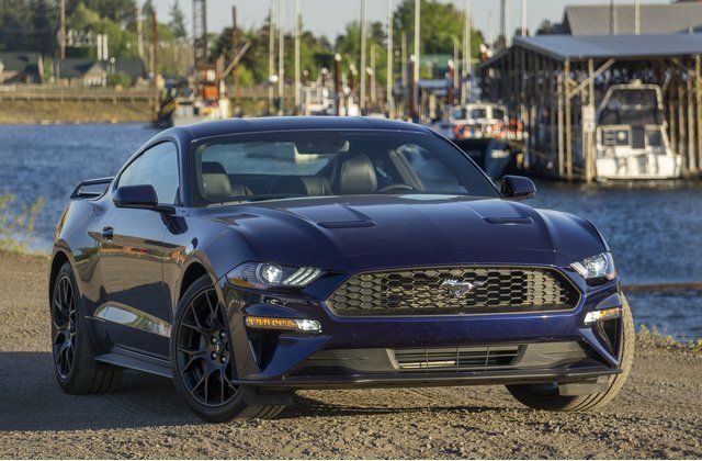 2018 Ford Mustang EcoBoost.jpg