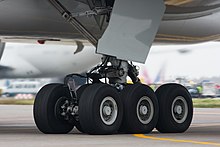 220px-Boeing-777-300_chassis_.jpg