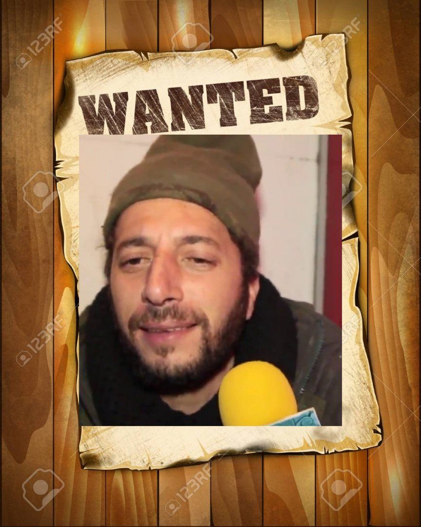 61099791-wanted-poster-empty-on-wooden-background.jpg