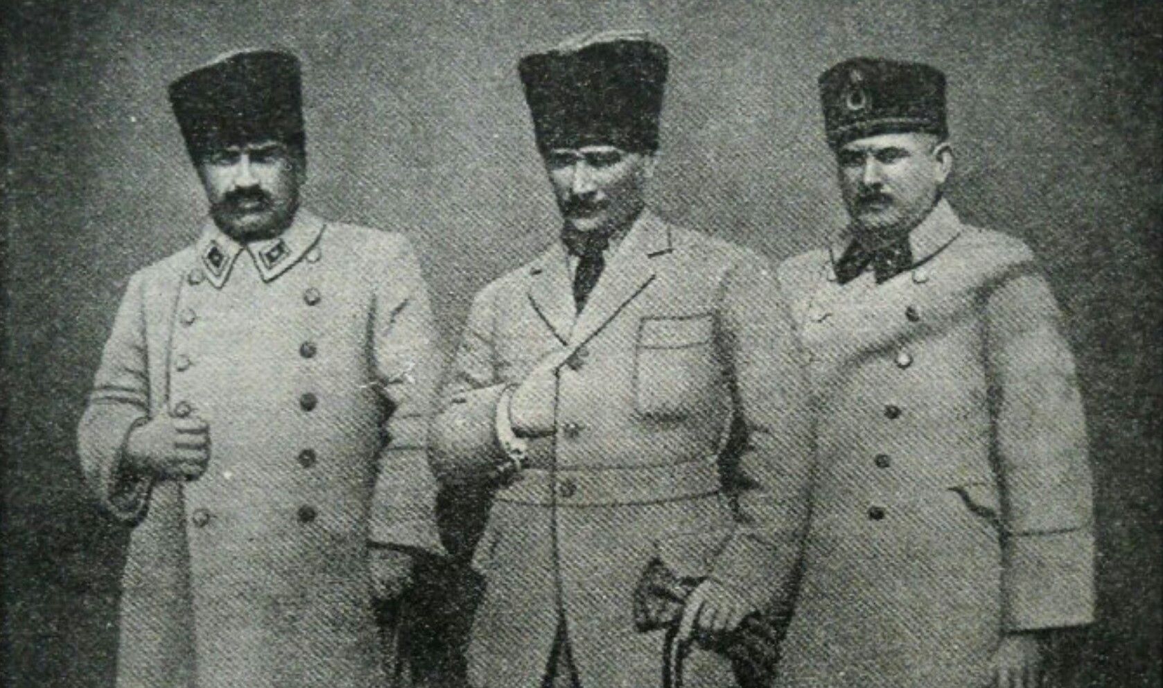 Atatürkün-belgelerle-İslamla-olan-bağı.jpg