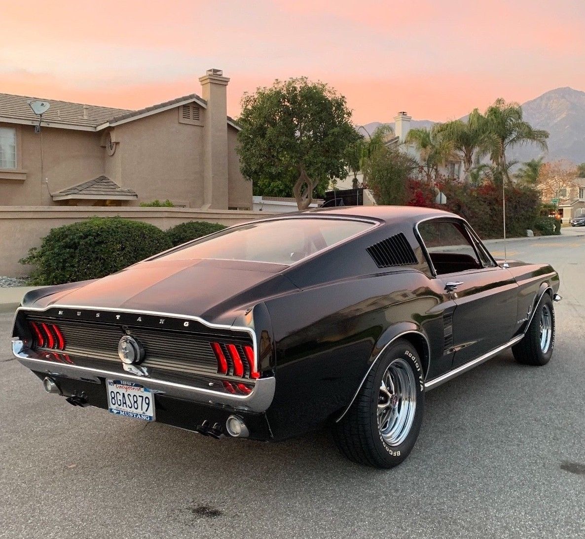 AwesomeAmazingGreat-1967-Ford-Mustang-Fastback-Raven-black-1967-Ford-Mustang-Fastback-20182018...jpg
