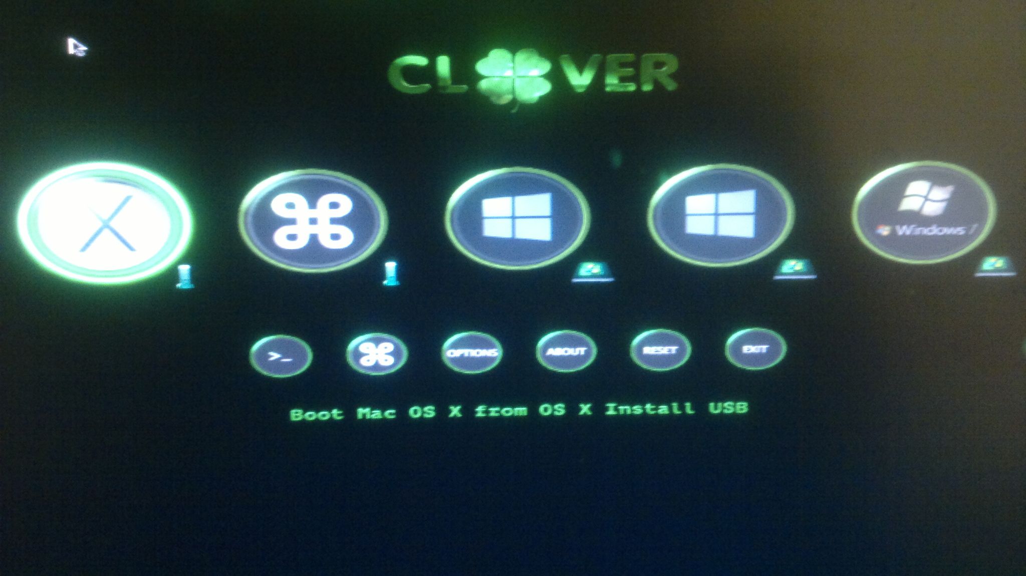 CLover bootloader.jpg
