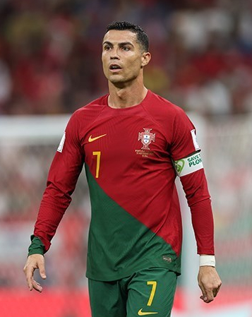 Cristiano_Ronaldo_WC2022_-_01.jpg