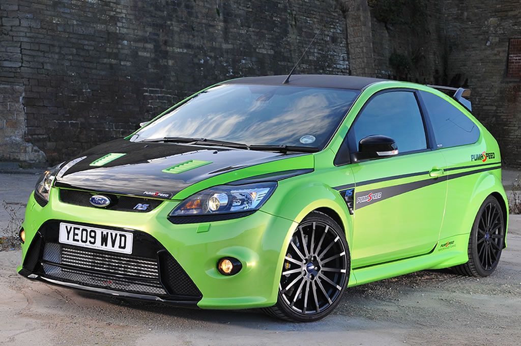 Ford_focus_rs_mk2_with_pumaspeed_rs_400_bhp_kit.jpg