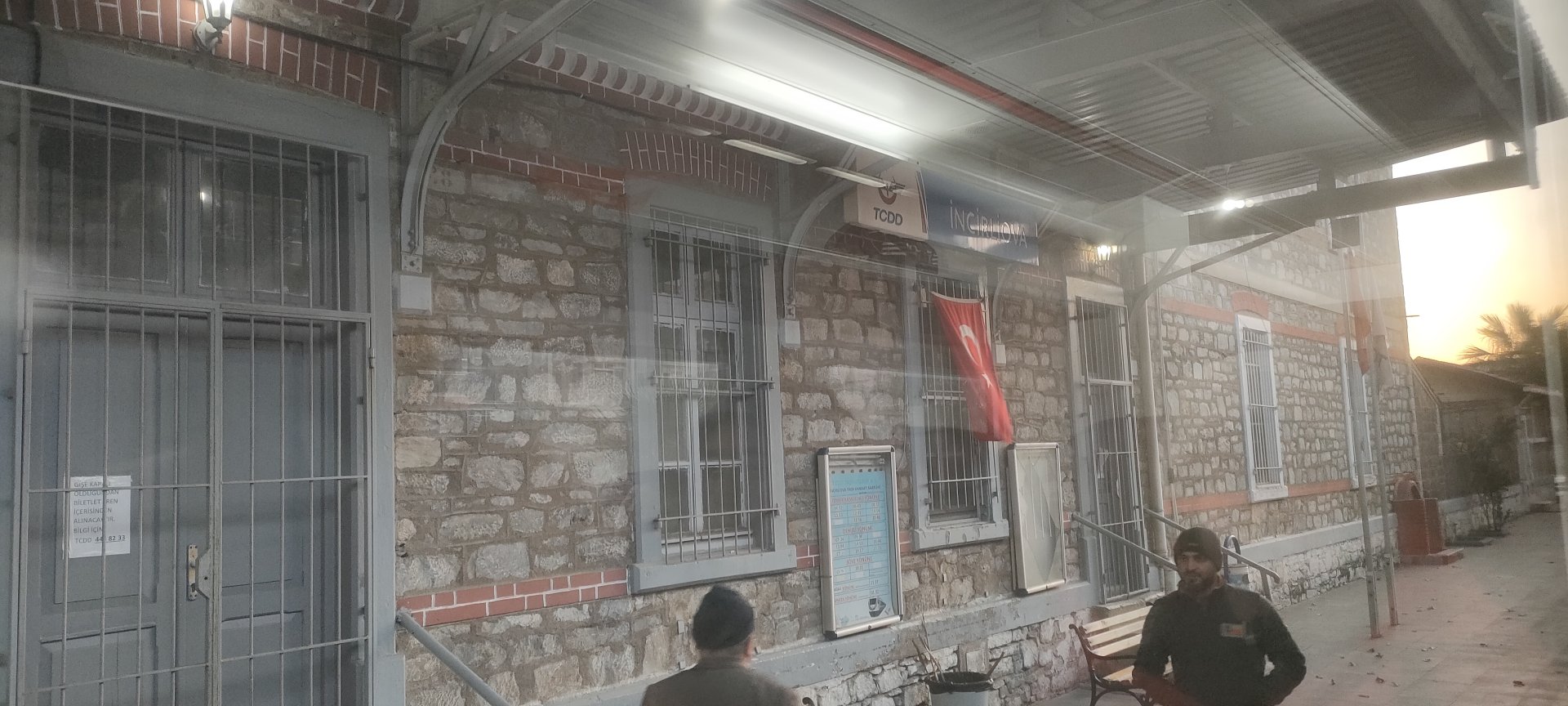 İncirliova garı.jpg