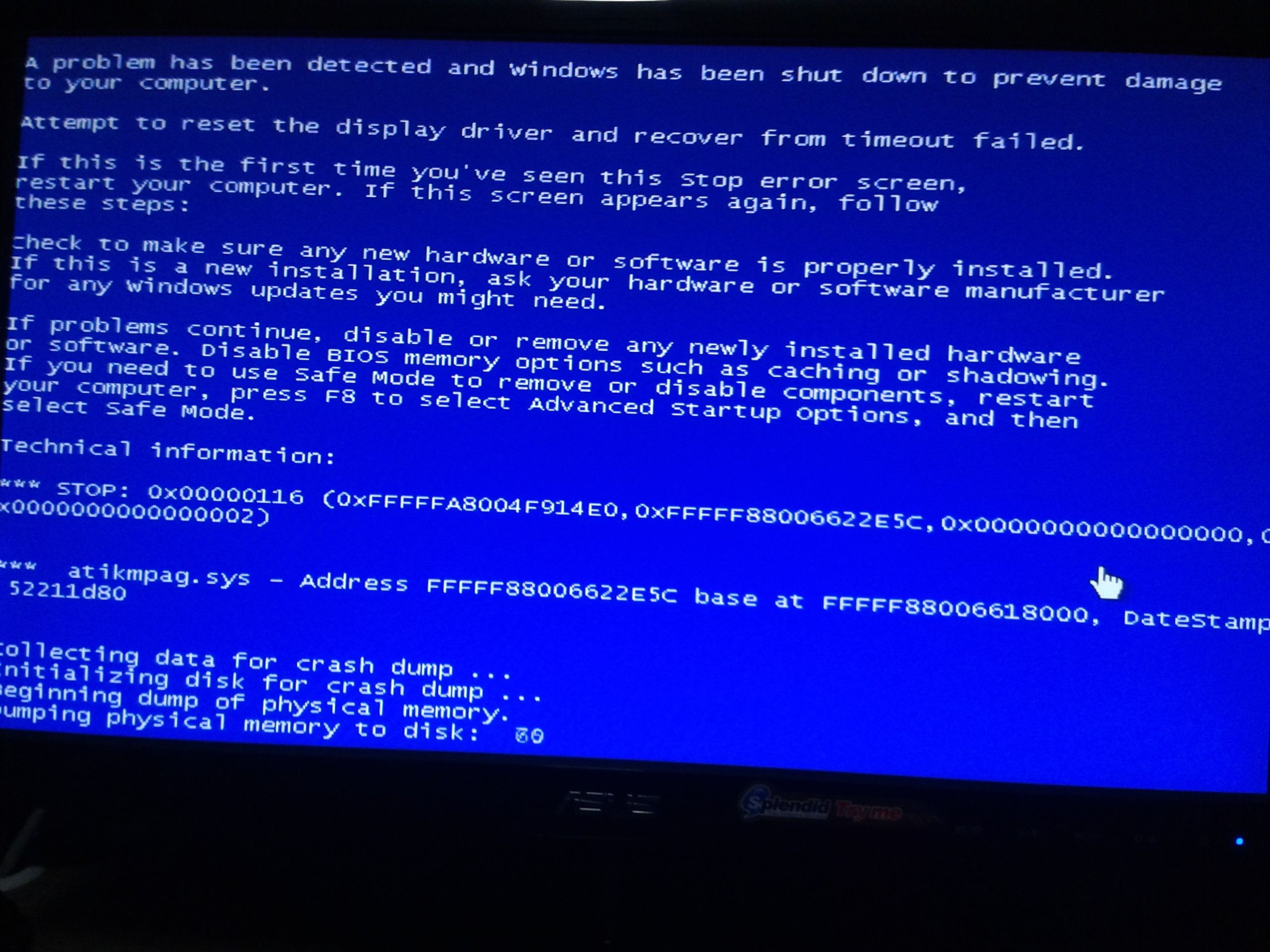 Ноутбук появляется синий экран. Синий экран на компьютере. При запуске виндовс 7 синий экран. Экран смерти на компьютере. Экран смерти Windows 7.