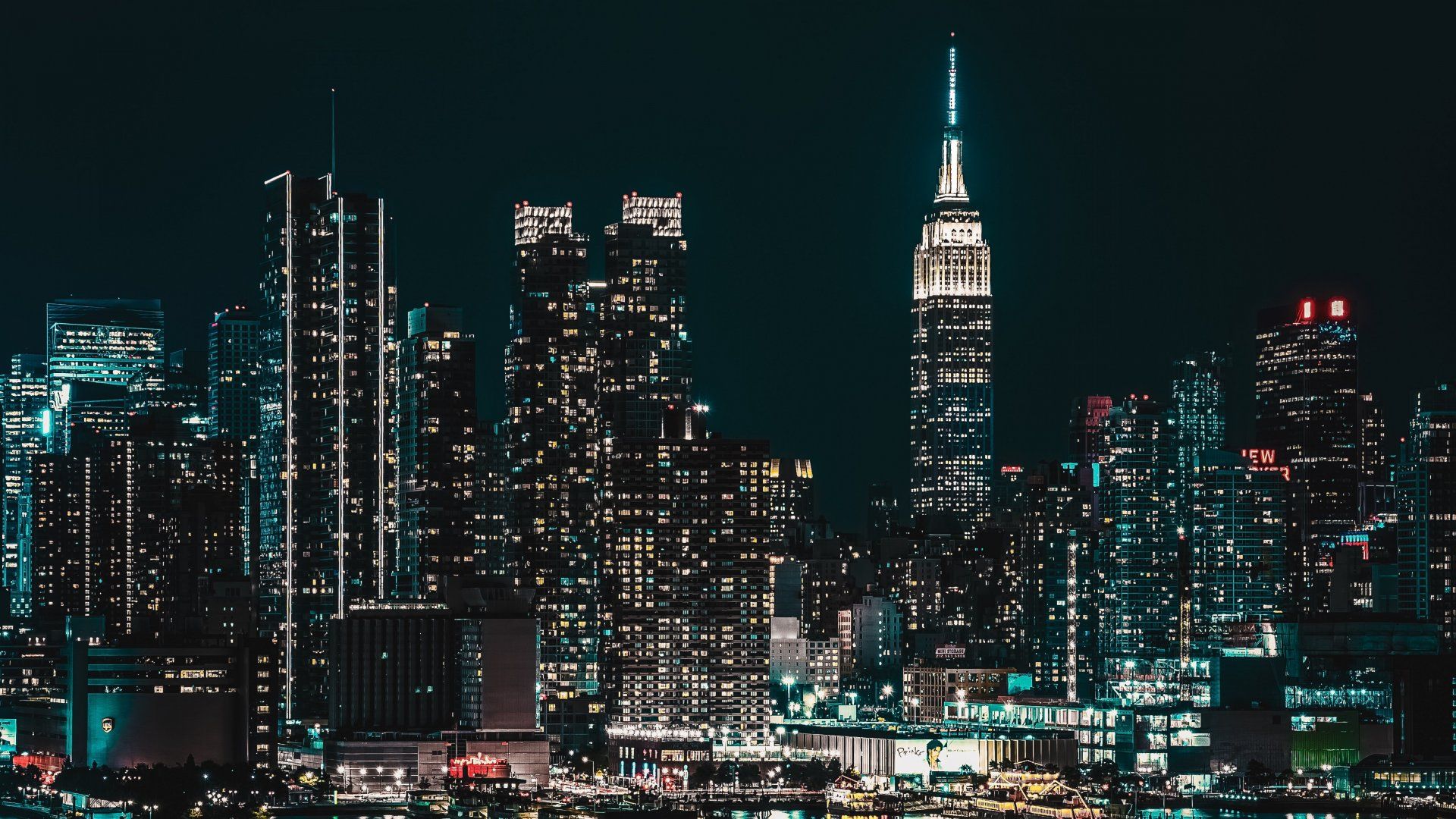 new-york-city-cityscape-night-city-lights-half-moon-starry-5120x2880-450.jpg