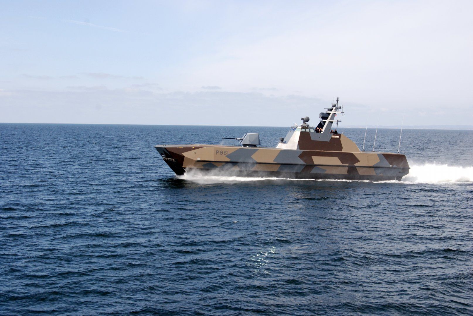 Norwegian_Navy_Patrol_boat_Storm.jpg