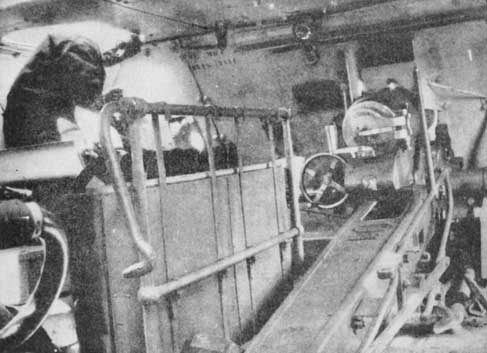 Saint-Chamond-WWI-tank-interior.jpg
