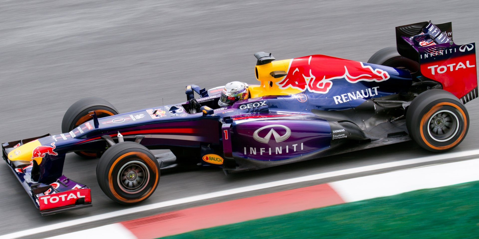 Sebastian_Vettel_2013_Malaysia_FP1.jpg