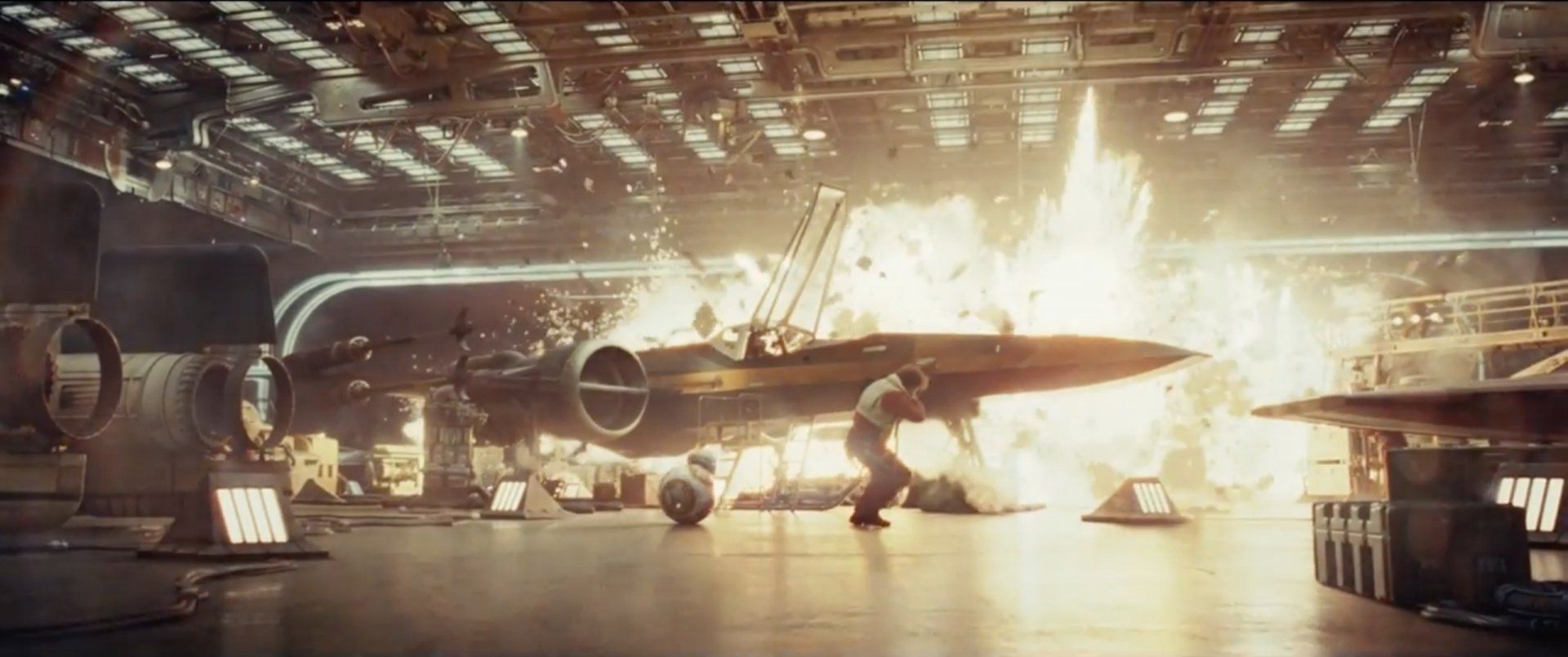 star-wars-the-last-jedi-trailer-15-poe-hangar-explosion.jpg