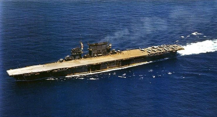 USS_Saratoga_(CV-3)_underway,_circa_in_1942_(80-G-K-459).jpg