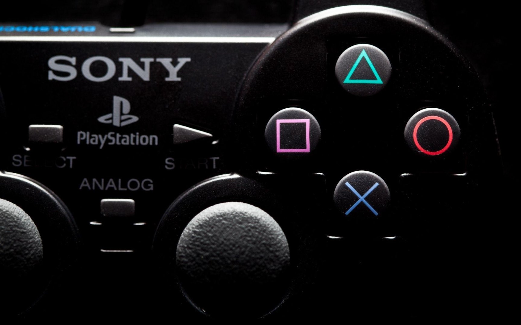 wp5561448-sony-playstation-2-controller-wallpapers.jpg