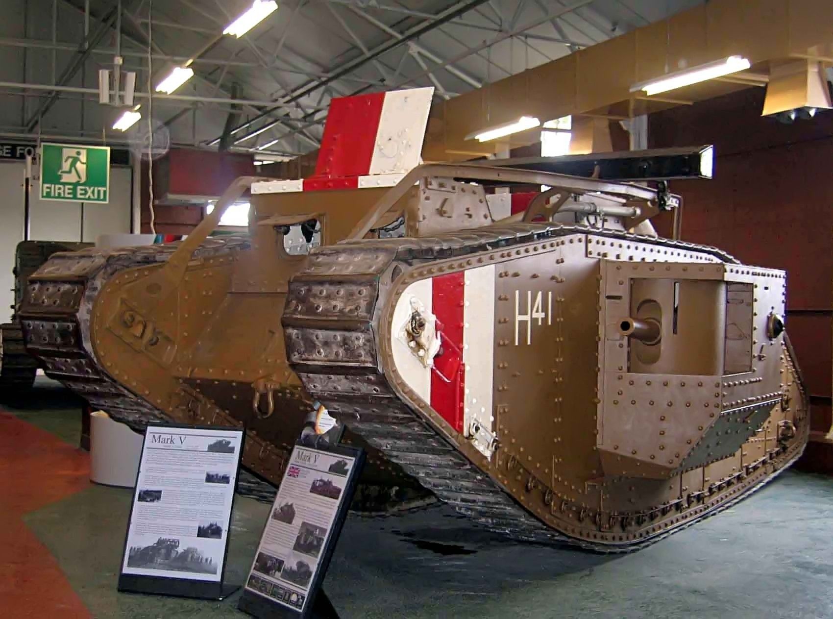 WW1_Tank_Mark_V,_Bovington.jpg