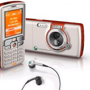 Sony Ericsson W800 Özellikleri