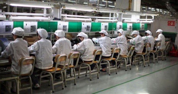 Foxconn Firması, ağır işçi koşullarıyla tekrar gündeme geldi.