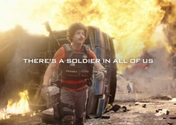 Call of Duty Black Ops 2 Live Action fragmanı "Herkesin içerisinde bir asker vardır" sloganıyla oyunseverlerin karşısına çıkıyor.