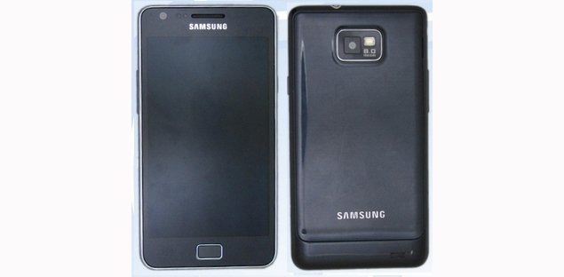 Samsung, Akıllı Telefon seçeneklerini çoğaltmaya devam ediyor.
