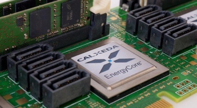 Calxeda ARM-bazlı EnergyCard server teknolojisi ile x86 mühendisliğini sallayacak.