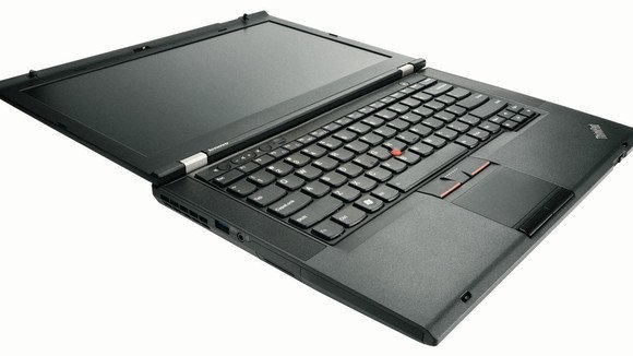 Lenovo ThinkPad T431, 180 derece eğilebilen bir ekrana sahip.
