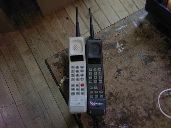 İlk cep telefonu: Motorola DynaTAC 8000x