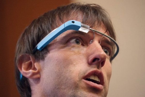 Google Glass hakkındaki bilgiler çoğalıyor.
