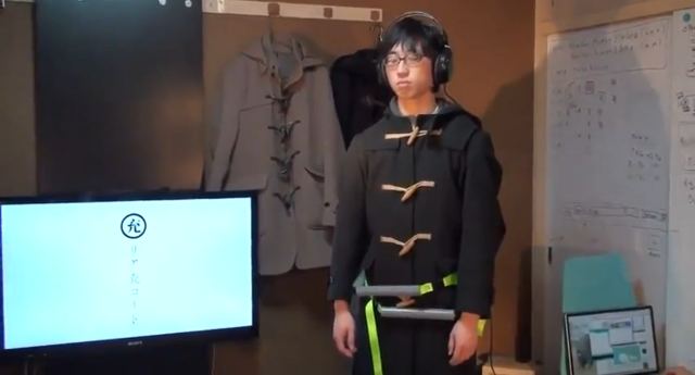 Sarılma Ceketi sayesinde kimse yalnız hissetmeyecek.