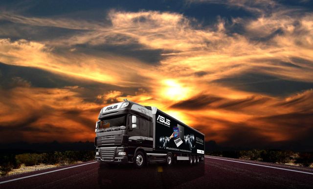 ASUS Tır'ı şimdi de Kocaeli'ye park etti.