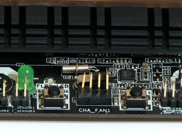 Asus GRYPHON Z87 (14)