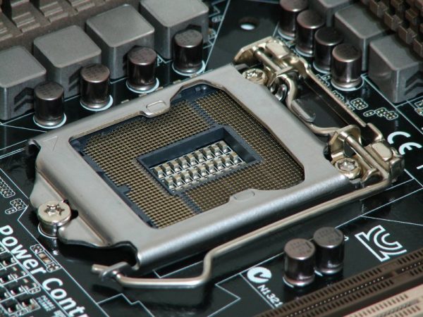 Asus GRYPHON Z87 (4)