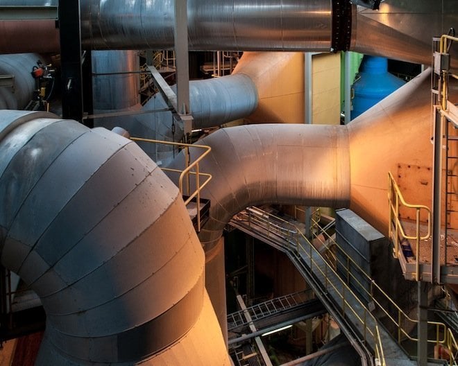 Çirkin yapıların içerisindeki yapay güzelliği ortaya koyan Wiper'ın çalışmaları ilgi çekiyor.