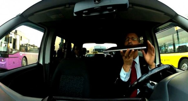 Intel'in hazırladığı viral reklam yayınlandı.