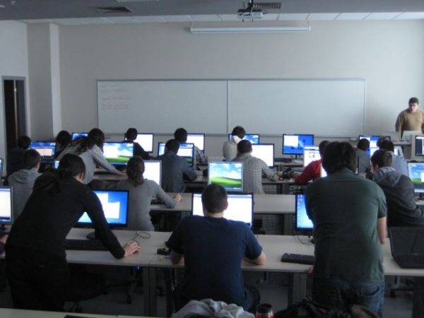 Özyeğin Üniversitesi RoboKamp 2013