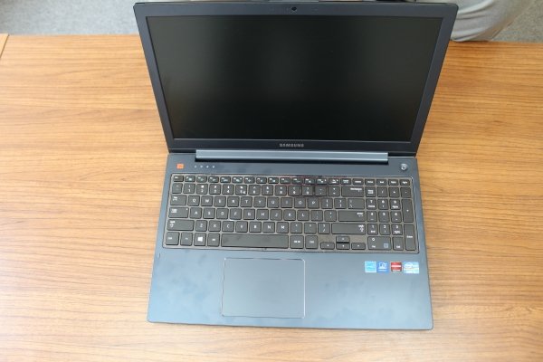 Samsung_Ativ_Book6-06