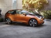 BMW yeni elektrikli aracını tanıttı.