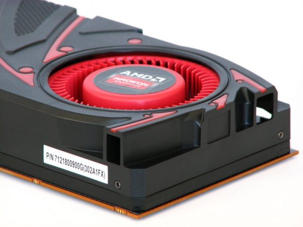 AMD Radeon R9 270X (8)
