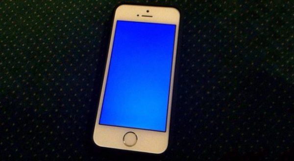 iphone-5s-mavi-ekran