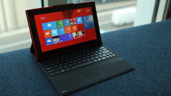 Lumia 2520 Tablet, Nokia Power Klavye ile birlikte geliyor.