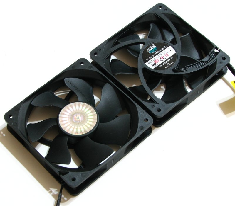 Cooler Master Seidon 240M (4)