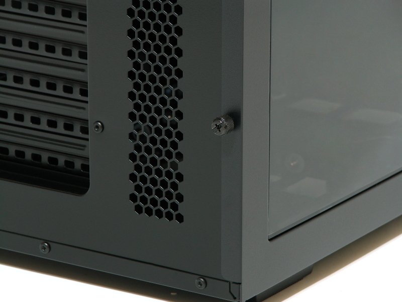 Corsair Carbide Air 540 (9)