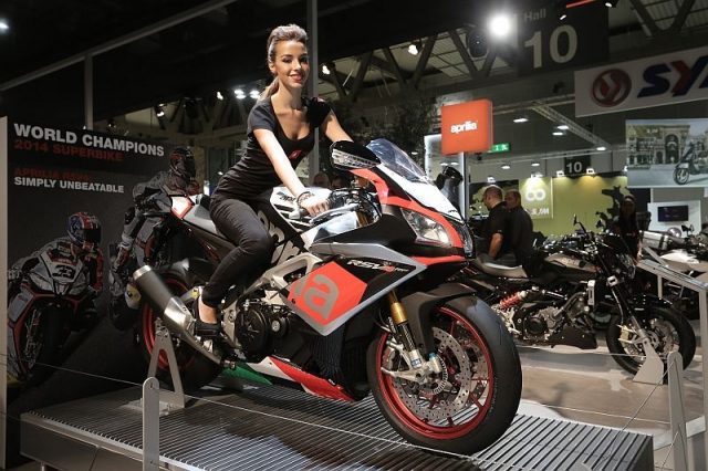 Aprilia_RSV4_RF_01