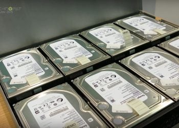 ASUS S1016P Depolama Sunucusu - Computex 2015