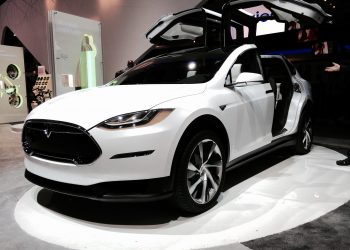 Tesla Model X, Eylül Sonunda Satışa Çıkacak