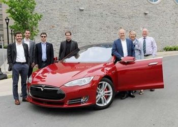 Tesla, Batarya Konusunda Uzman Bir İsmi İşe Aldı