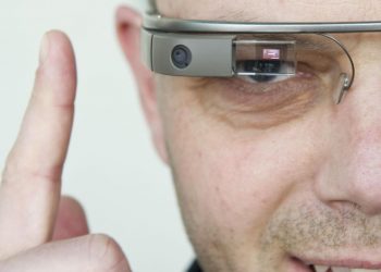 Apple, Akıllı Gözlük Geliştiriyor